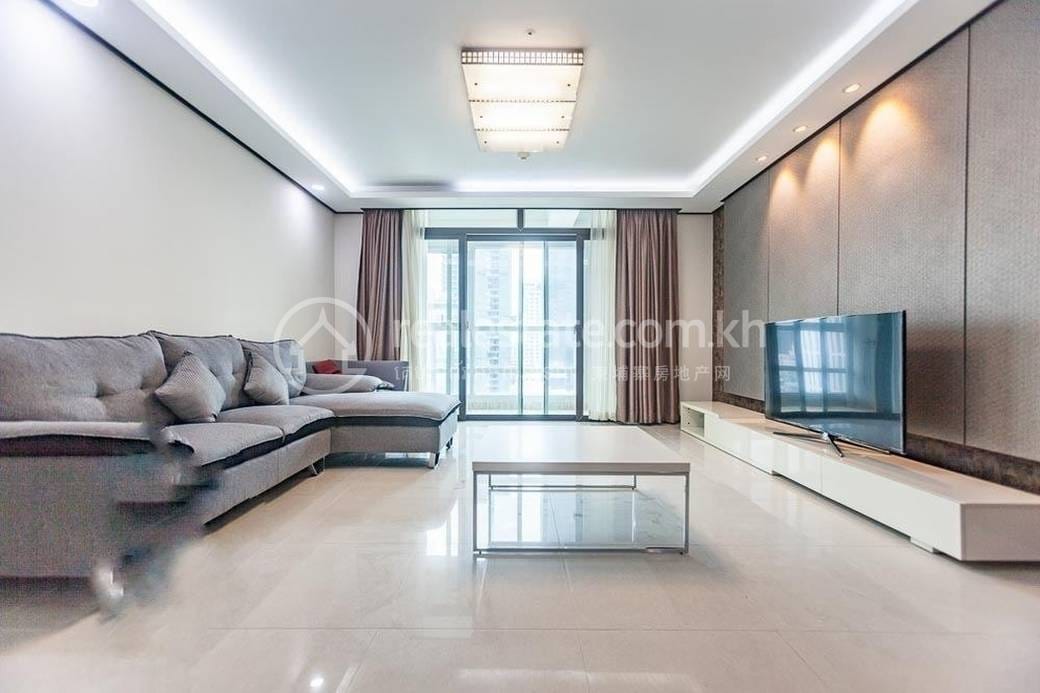 De Castle Royal Condominium | BKK 1 Condo For Rent in BKK 1