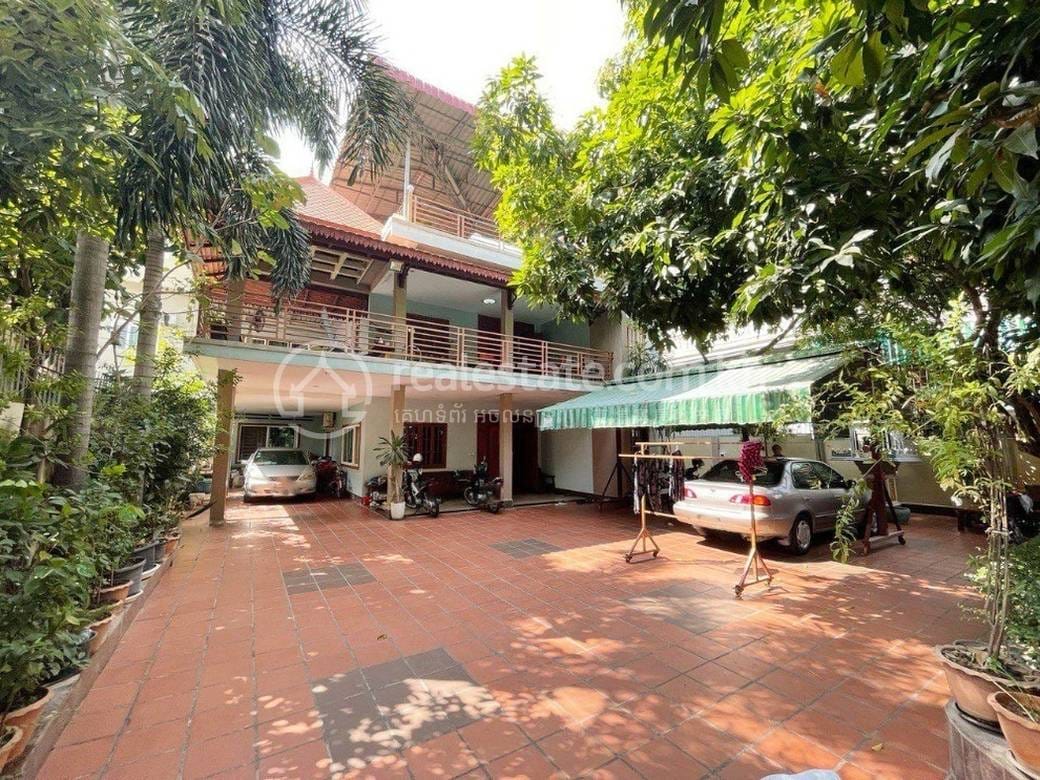 Vila K pronájmu in Chamkarmon $2,500