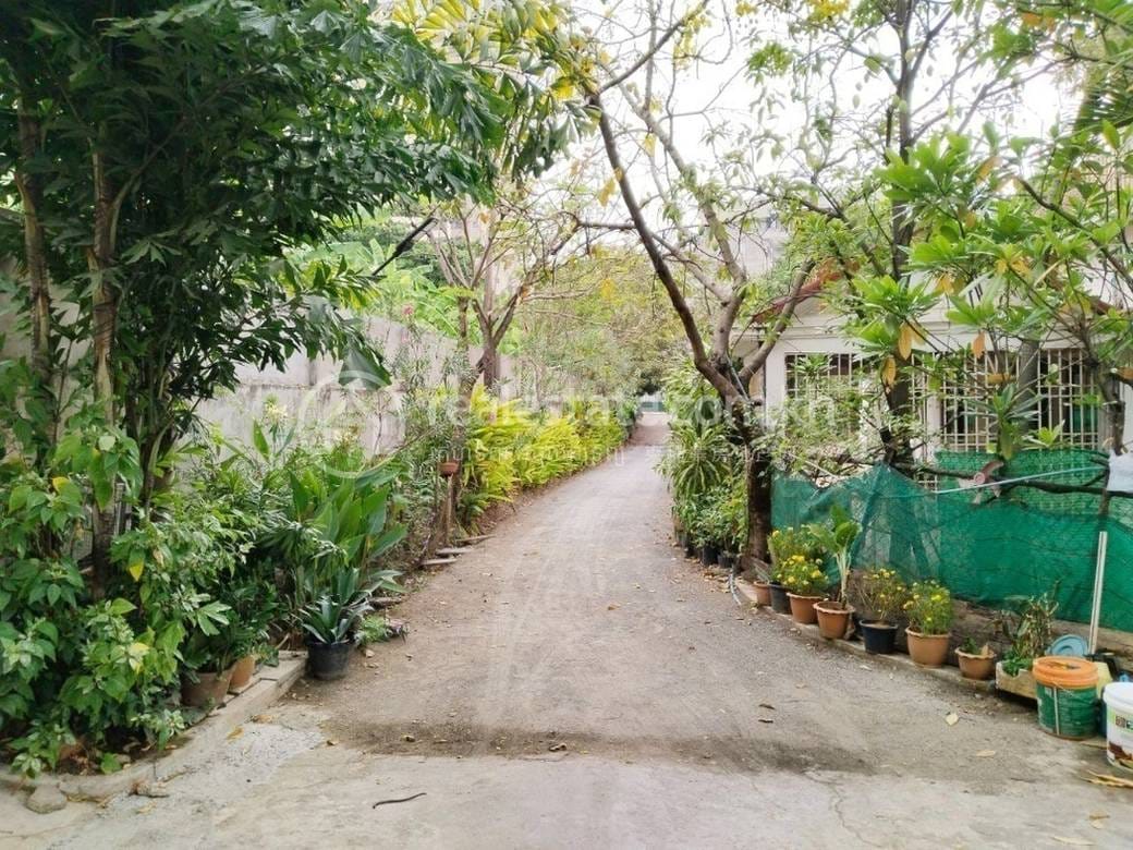 Вилла Для Аренды in Chroy Changvar $1,500