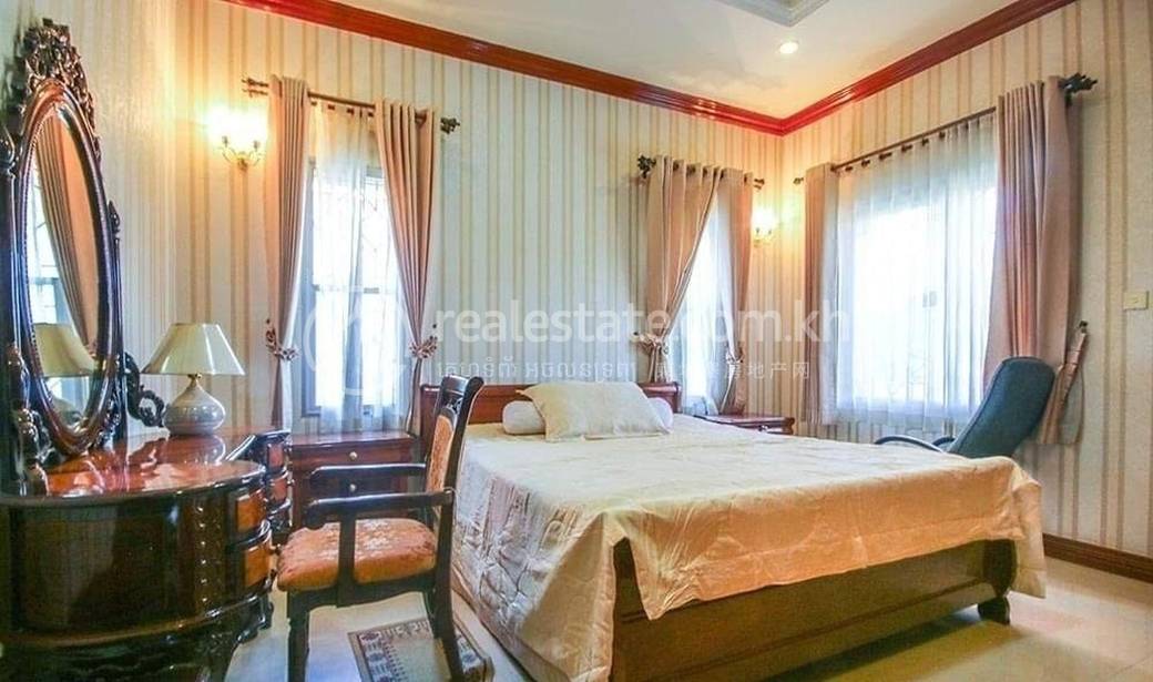 4 Bedrooms Villa For Rent for $4,500