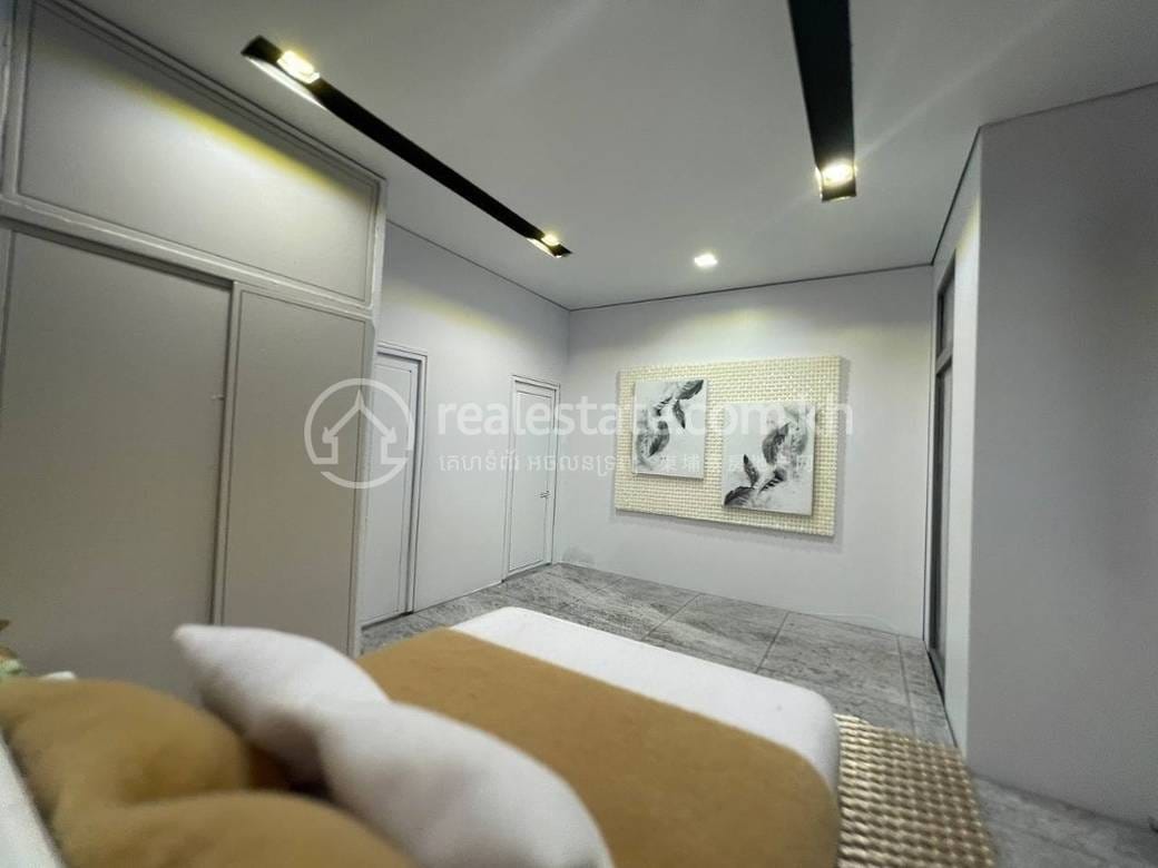 带2个停车位的店屋出售