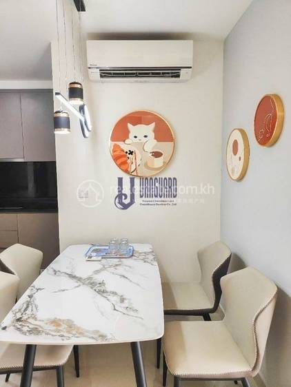 $1,600 Condo