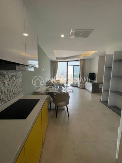 88 sqm Living Size Condo K pronájmu in Chamkarmon