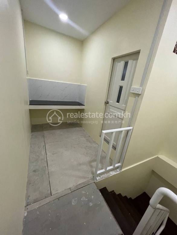 House and lot សំរាប់ជួល នៅMeanchey តម្លៃ $400