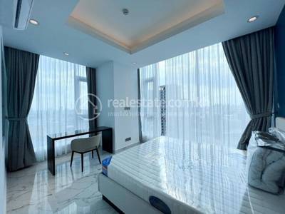 $1,100 Condo