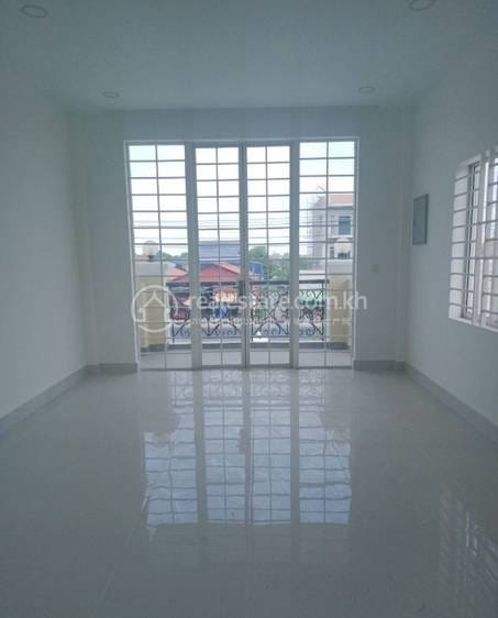 排屋出租，位于普莱克·里布, 水净华区, 金边
