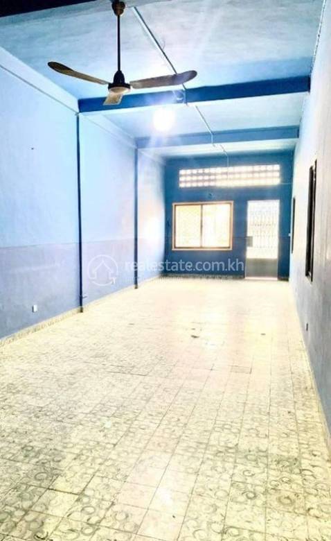 400 sqm Living Size Flat House Na prodej in Daun Penh