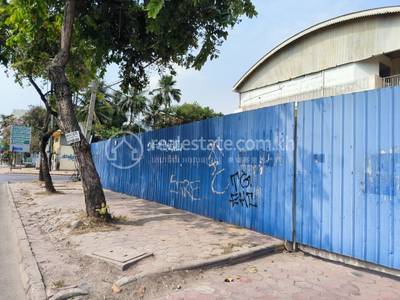 បឹងត្របែក, ចំការមន, ភ្នំពេញ