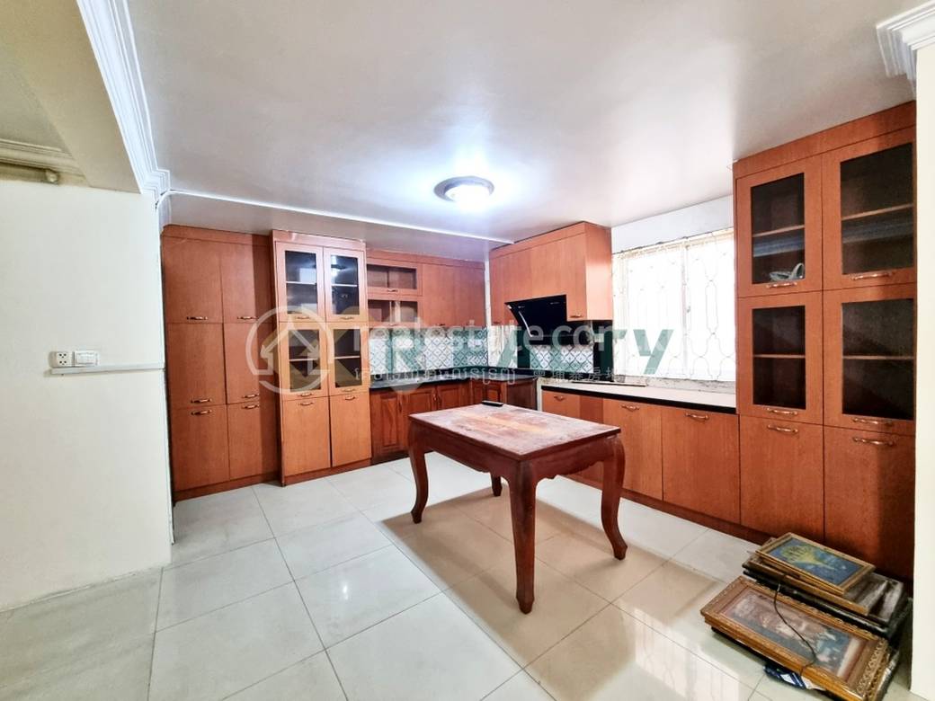Boeung Kak 2CommercialShophouse出租，位于Boeung Kak 2