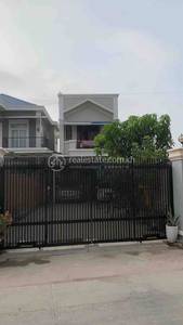 在 Kampong Samnanh 区域 ID为 230702的residential Housefor sale项目