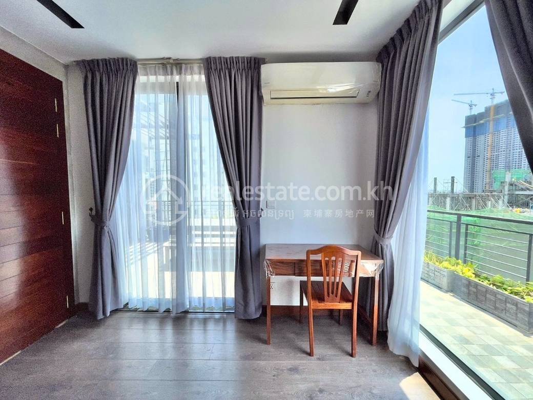 45 sqm Living Size Apartment For Rent in Chamkarmon