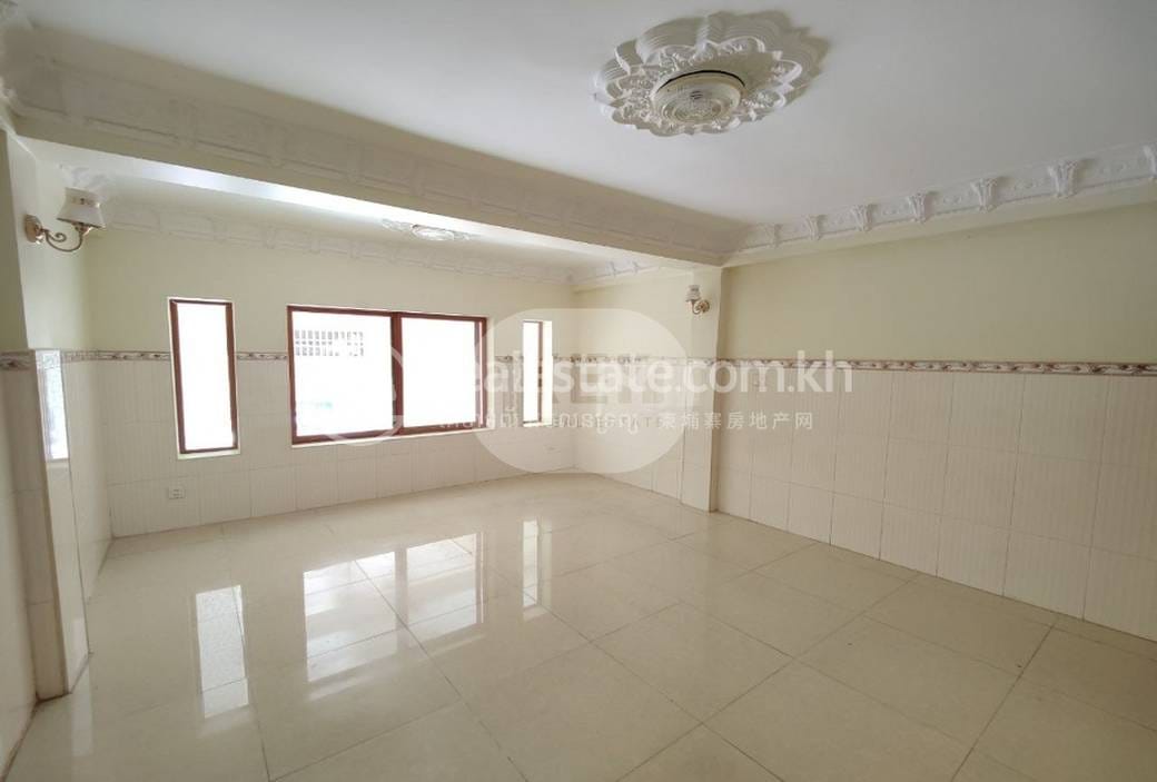 ตึกแถว สำหรับเช่า ใน Boeng Keng Kang $3,000
