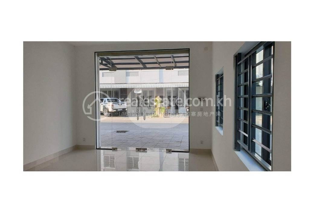 店屋出售，位于, Phleung Chheh Roteh镇, Kamboul分区, 金边