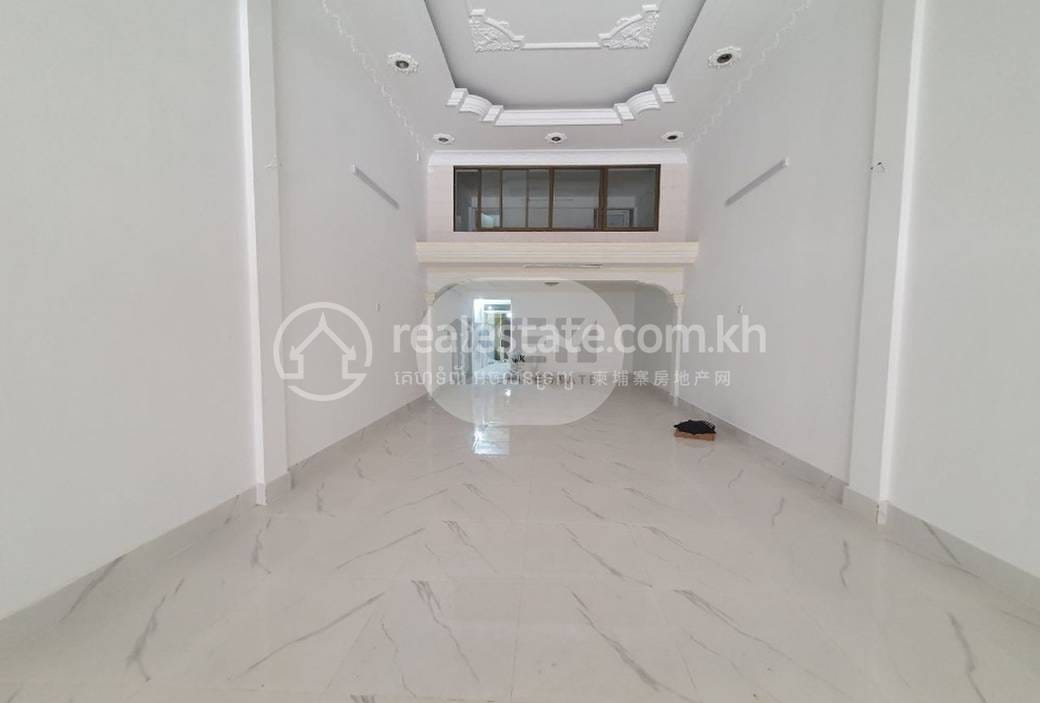 Flat House K pronájmu in Boeng Keng Kang $3,500