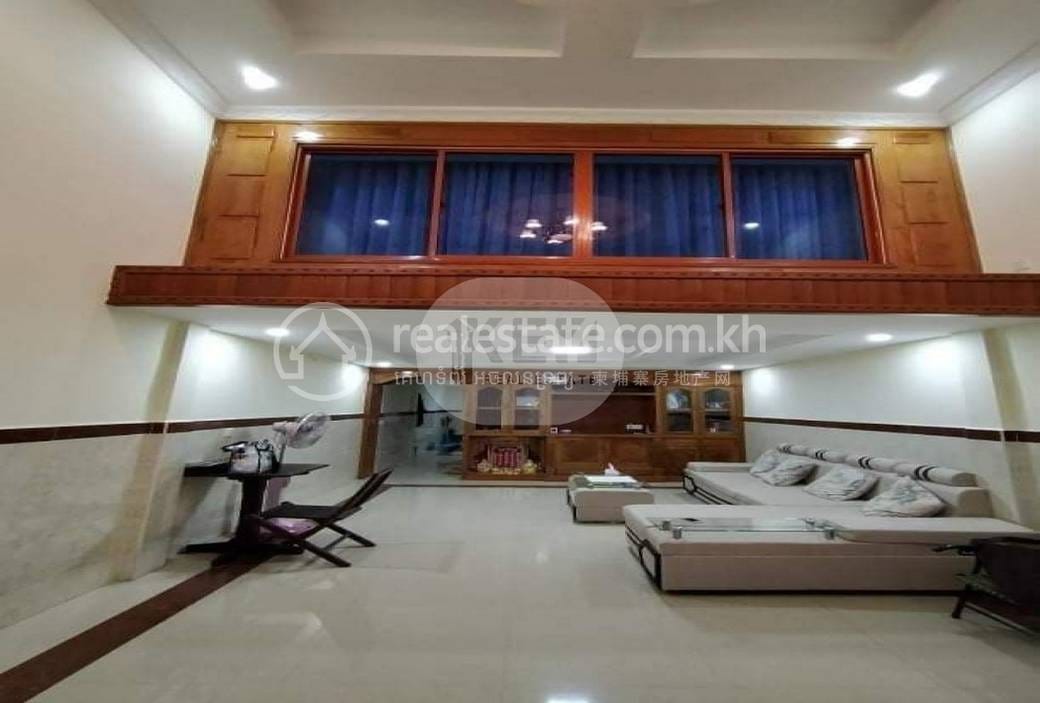 Flat House For Sale in Por Sen Chey $135,000