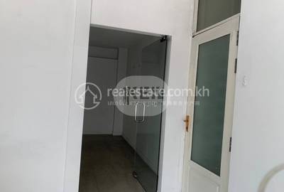  , 四臂湾分区, 隆边区, 金边