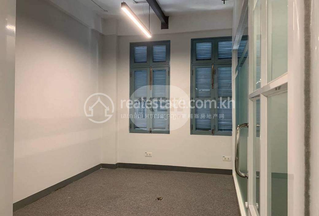 Kanceláře K pronájmu in Daun Penh $1,020