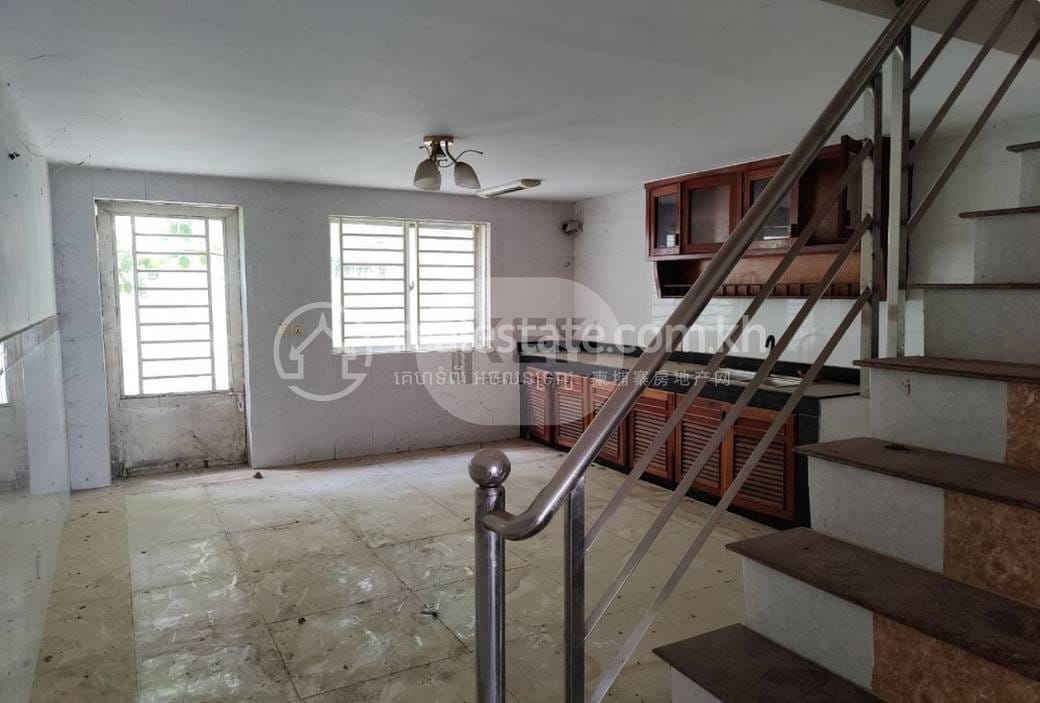 Flat House For Sale & Rent in Sen Sok $300,000