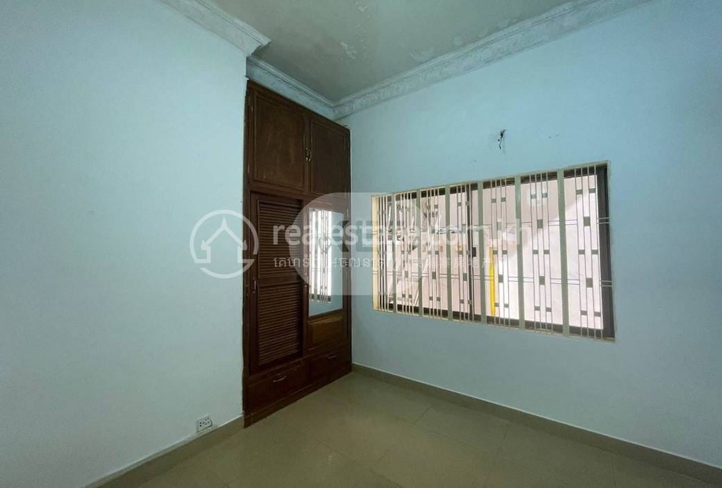 Villa À louer à Chamkarmon $950