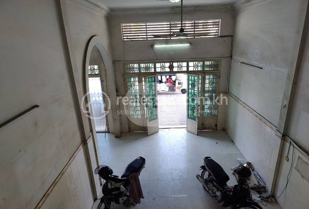 អាគារ សំរាប់ជួល នៅSen Sok តម្លៃ $2,600