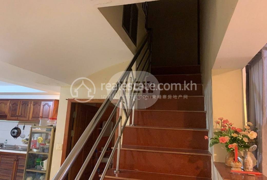 Chroy ChangvarHouse and lot出售，价格$170,000