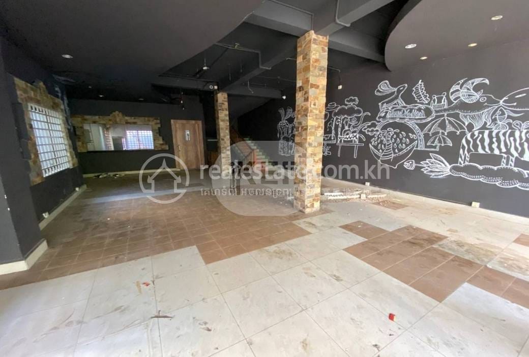 Shophouse For Rent in BKK 1, Boeng Keng Kang, Phnom Penh