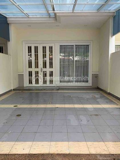 Sen Sok联排住宅出租，价格$800