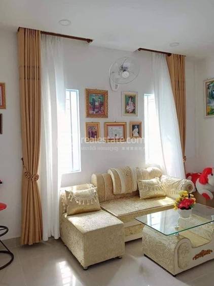 Borey New World : Chamkadong | Flat House Na prodej in Dangkao $125,000