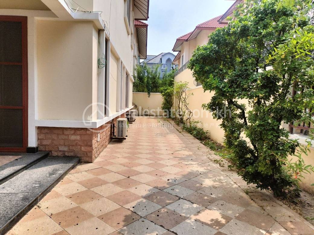 Villa For Rent in Tuol Sangke, Russey Keo, Phnom Penh