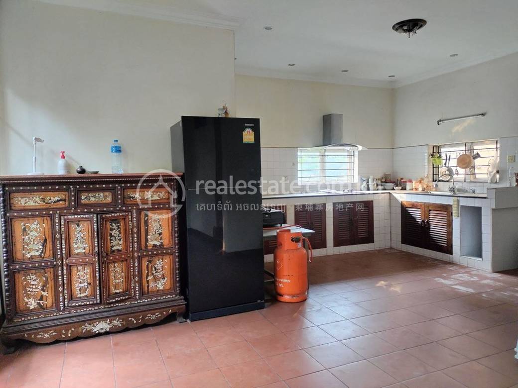 Chroy Changvar에 있는 House and lot 임대 $1,200