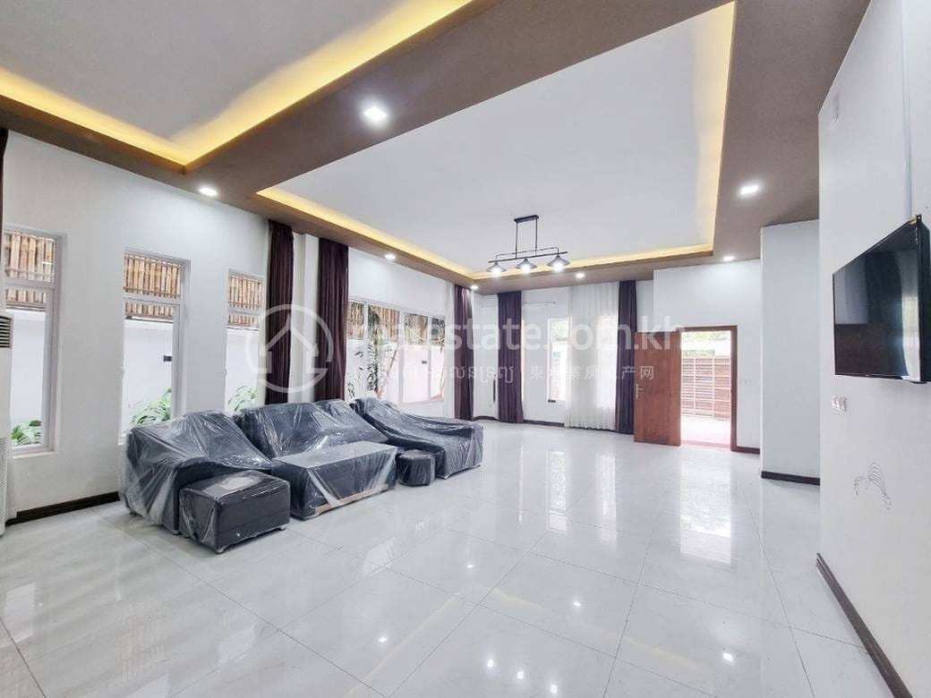 Vila K pronájmu in Tonle Bassac, Chamkarmon, Phnom Penh