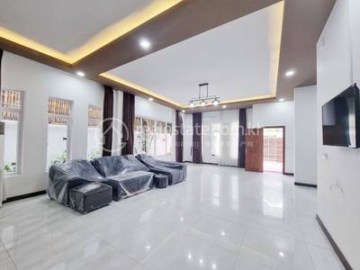 Tonle Bassac, Chamkarmon, Phnom Penh