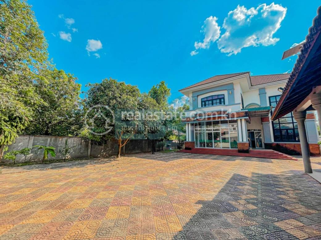 288 sqm Living Size House and lot For Rent in Siem Reap