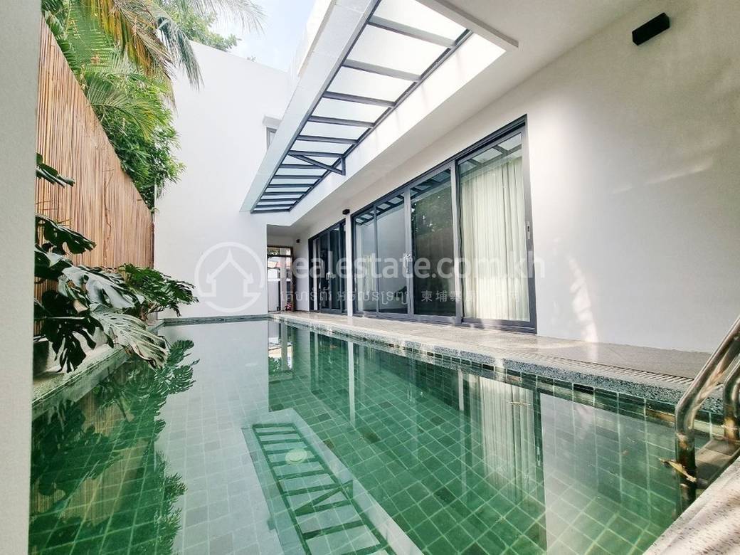 440 sqm Living Size Vila K pronájmu in Chamkarmon