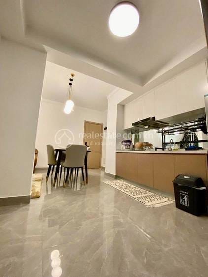 Apartmán K pronájmu with 1 Parking Space