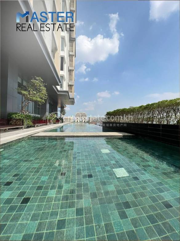 Condo For Rent with 1 Parking Space