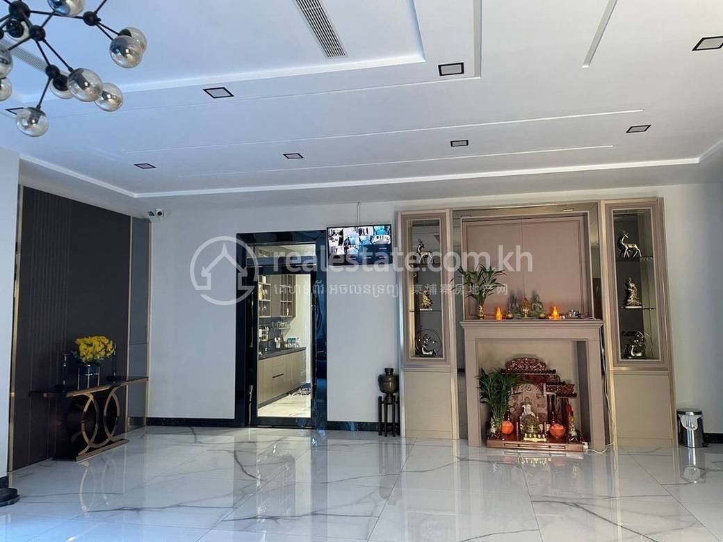 Vila Na prodej in Sen Sok $1,500,000