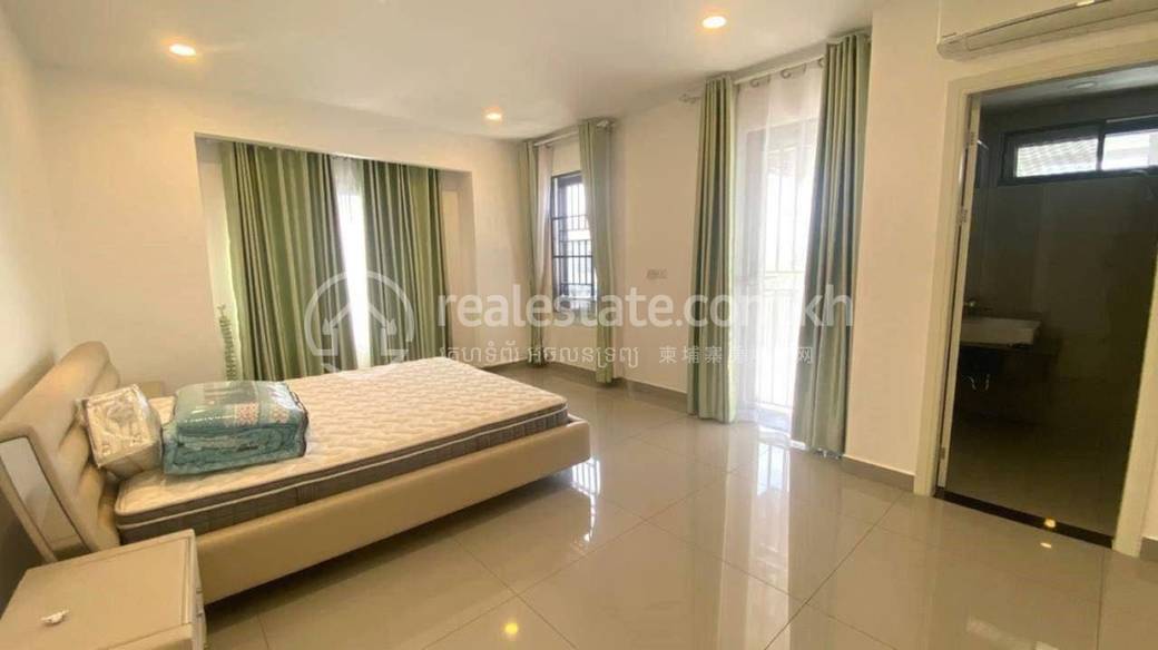The Park Land 598 | Russey Keo Villa For Rent in Russey Keo