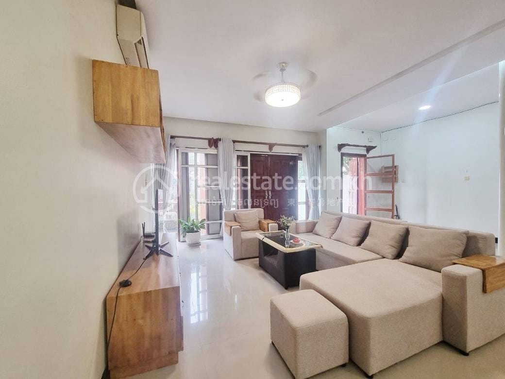 Řadový dům K pronájmu in Tonle Bassac, Chamkarmon, Phnom Penh