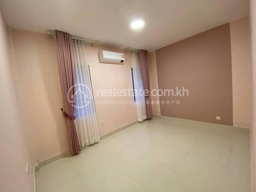 Shophouse For Rent in Chbar Ampov I, Chbar Ampov, Phnom Penh