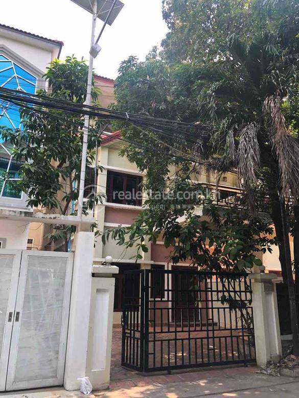 2 link house for rent $700 each or both for $1300 អូបែកក្អម