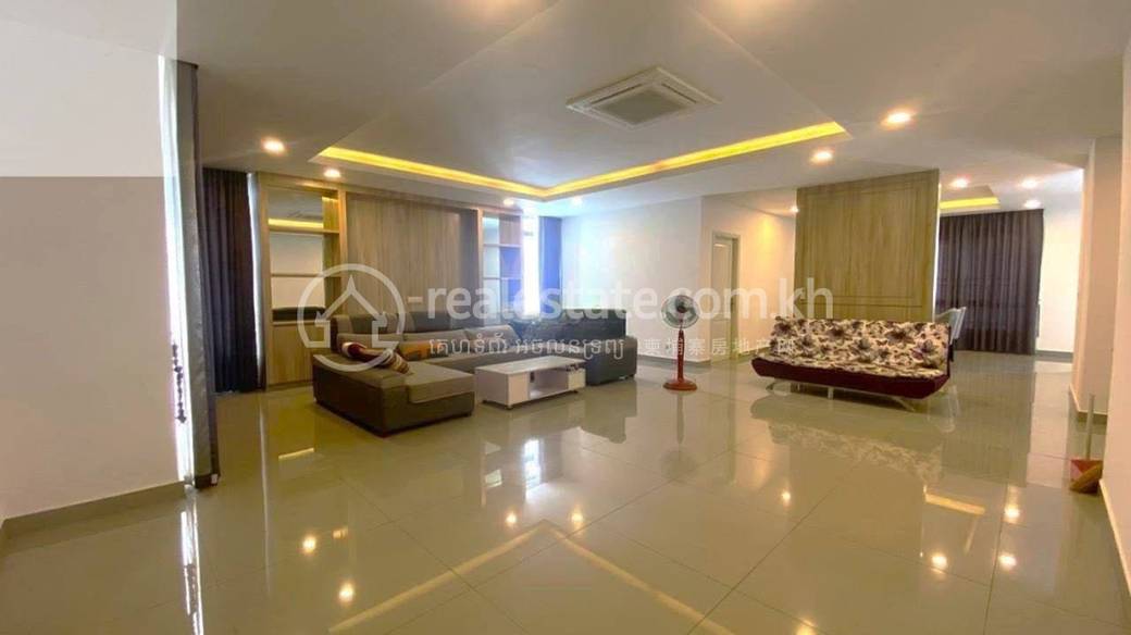 The Park Land 598 | Villa For Rent in Chea Sophara 598, Chrang Chamres 2, Russey Keo, Phnom Penh