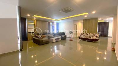The Park Land 598 | Villa For Rent in Chea Sophara 598, Chrang Chamres 2, Russey Keo, Phnom Penh