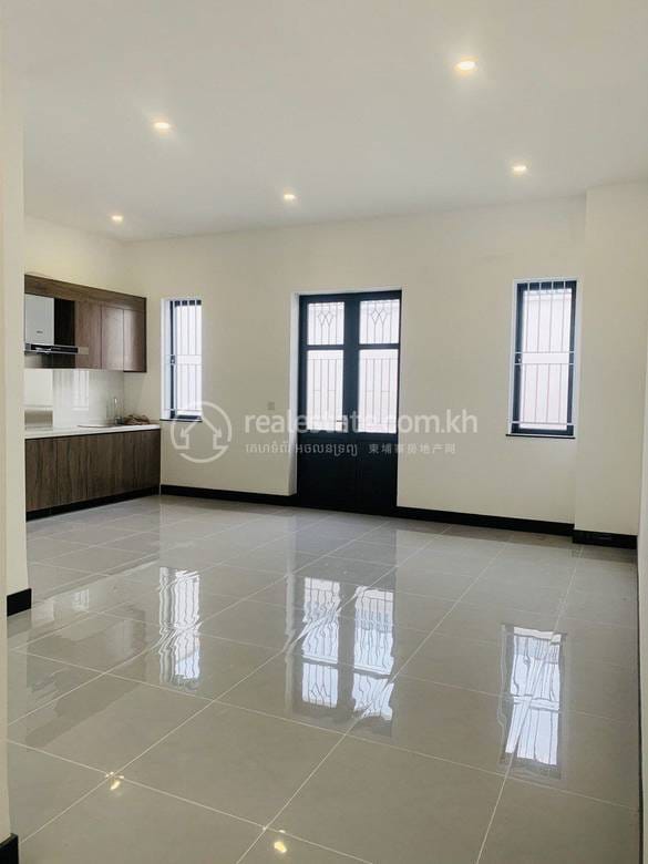 Chroy Changvar店屋出租，价格$1,500