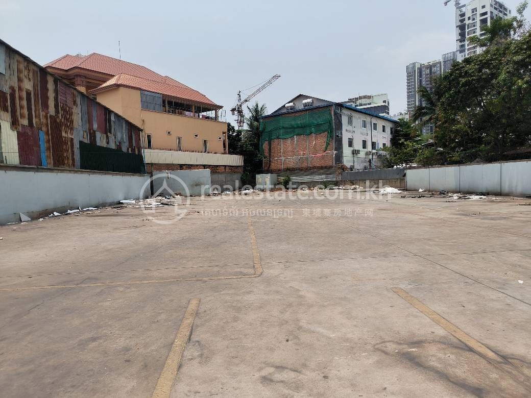 ที่ดิน For Sale & Rent ใน Toul Kork POA