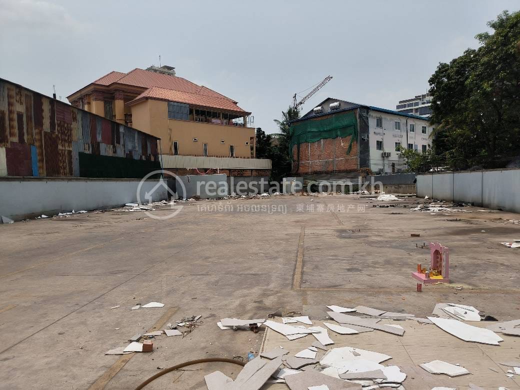ที่ดิน For Sale & Rent ขนาดที่ดิน 1,320 ตร.ม. ราคา POA