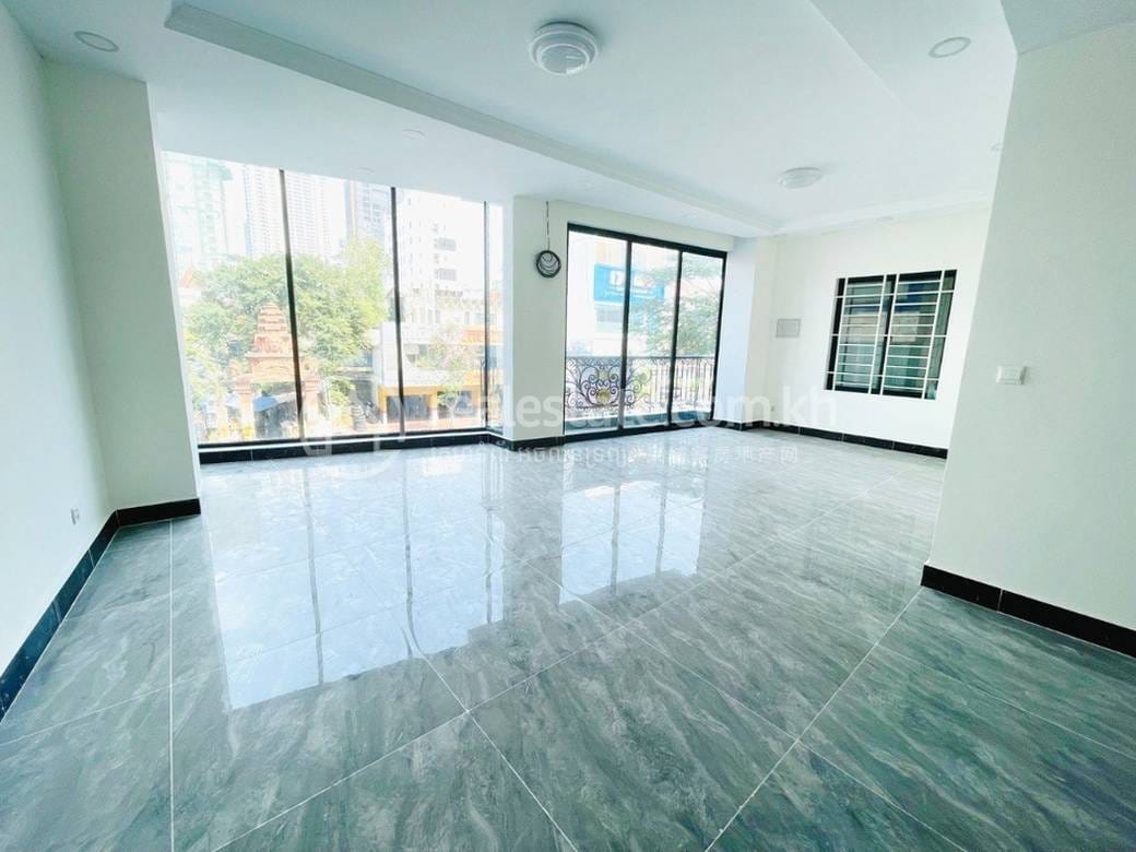 $9,000 建筑