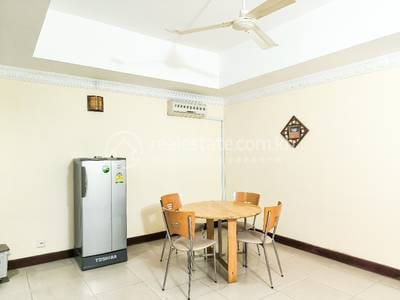 Apartment For Rent in Srah Chak, Daun Penh, Phnom Penh