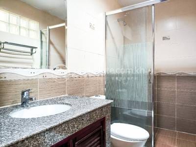 Srah Chak Apartment For Rent in Srah Chak