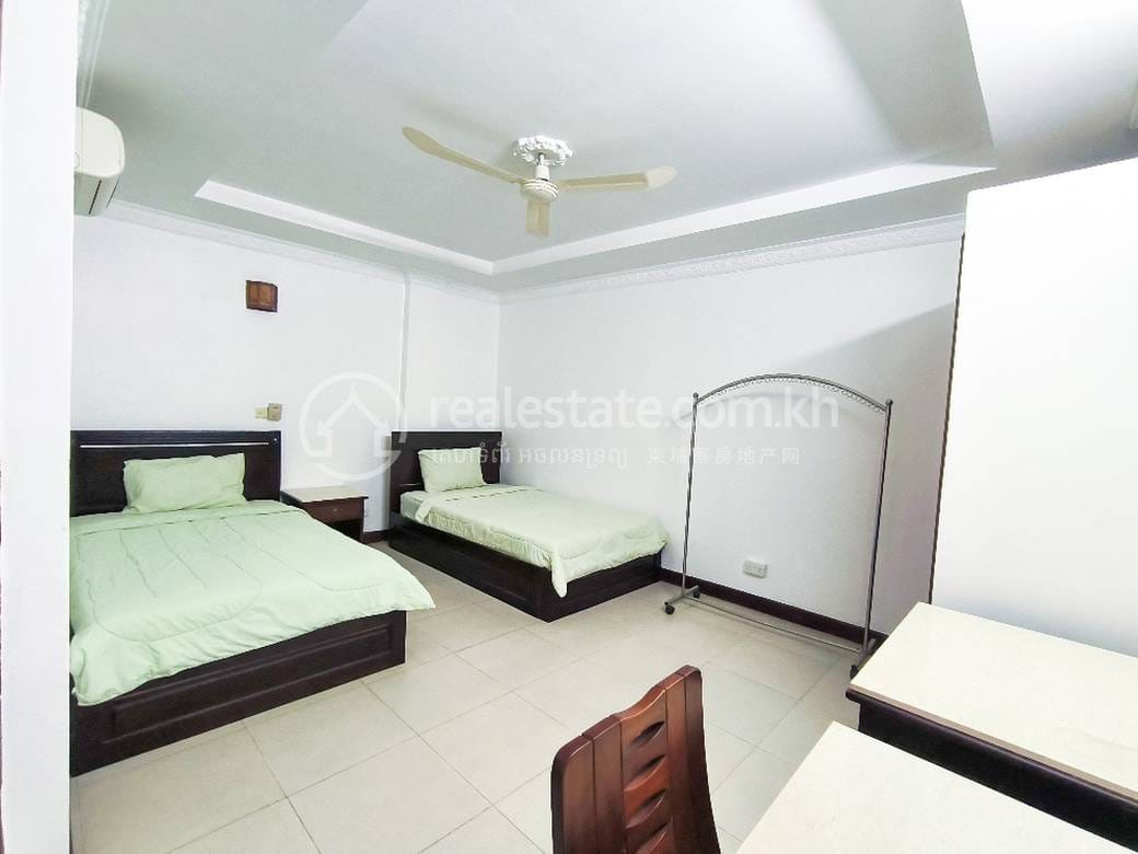 Condo K pronájmu in Srah Chak, Daun Penh, Phnom Penh